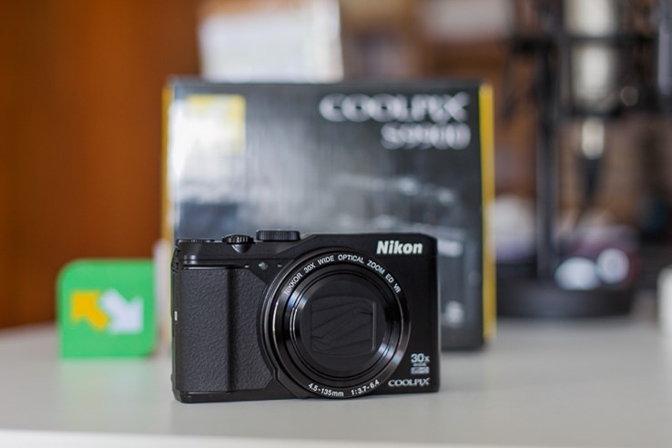 Nikon Coolpix S9900 (9).jpg